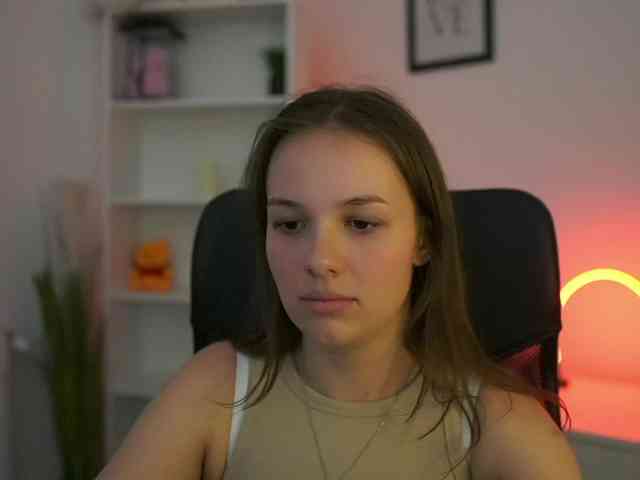 HadeGigi18