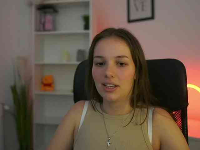 HadeGigi18