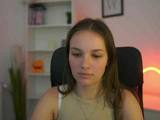 HadeGigi18