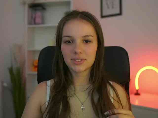 HadeGigi18