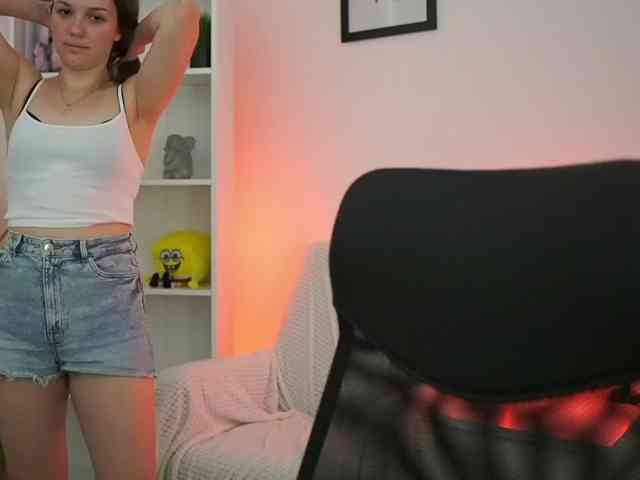 HadeGigi18