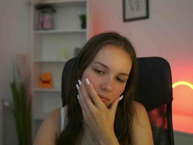 HadeGigi18