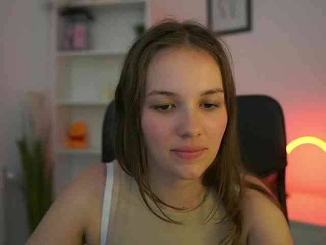 HadeGigi18 webcam