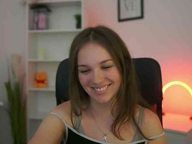HadeGigi18