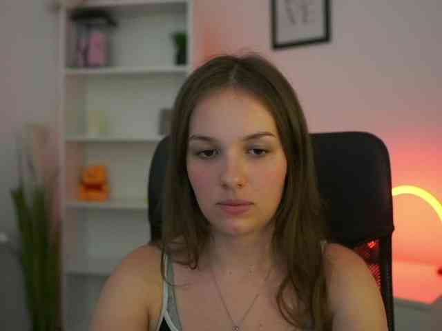 HadeGigi18 webcam