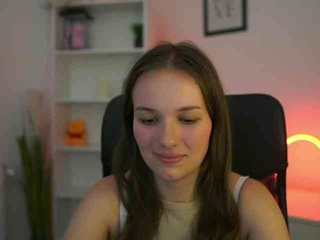 HadeGigi18