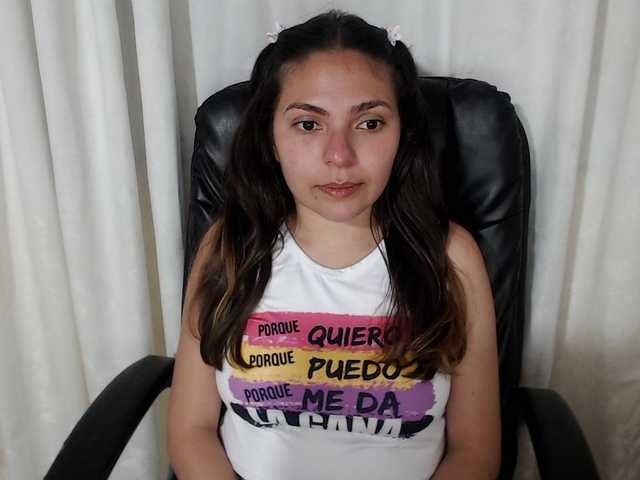 azulmonyKH live cam on BongaCams