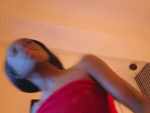 Valenrss, 18 y/o - Live Cam on BongaCams