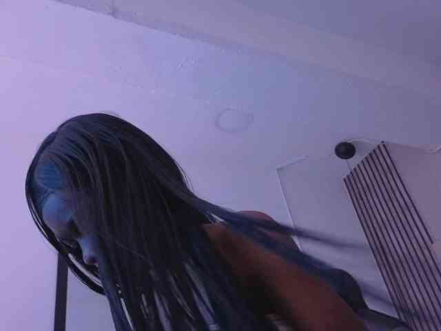 valenrss Live Webcam on BongaCams