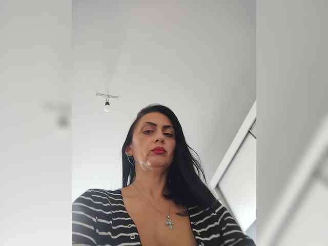 VelvetinkQueen webcam
