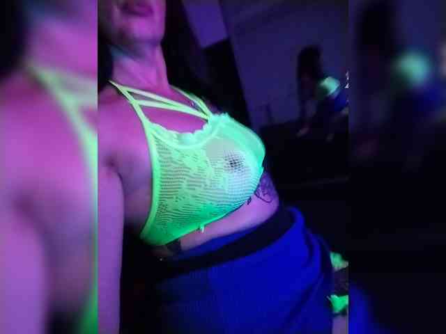 VelvetinkQueen webcam