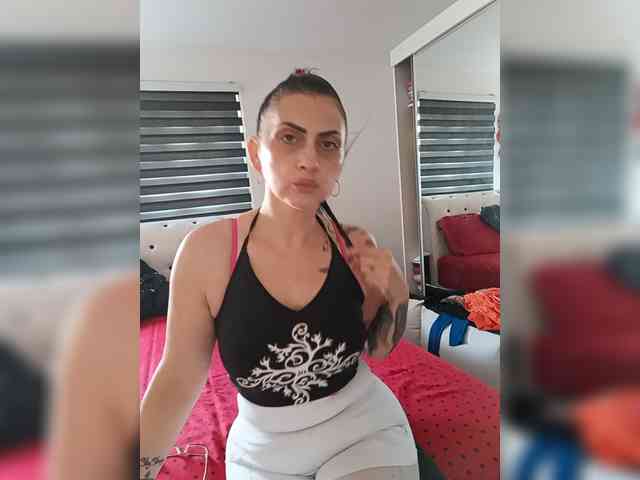 VelvetinkQueen webcam
