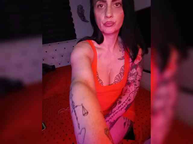 VelvetinkQueen webcam