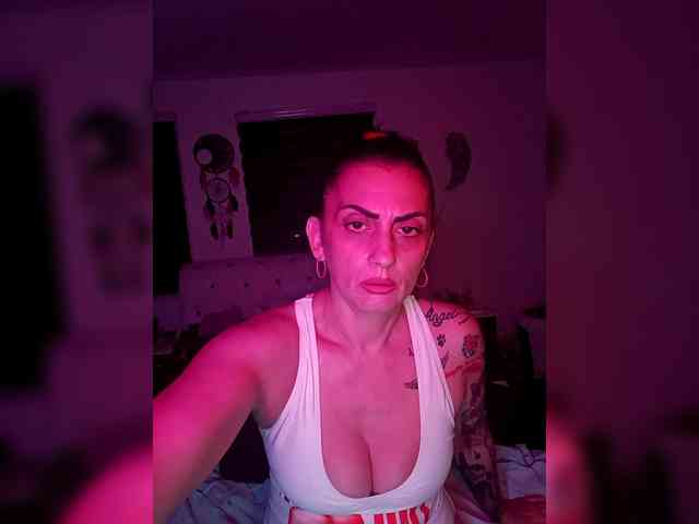 VelvetinkQueen webcam