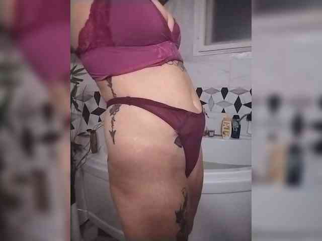VelvetinkQueen webcam