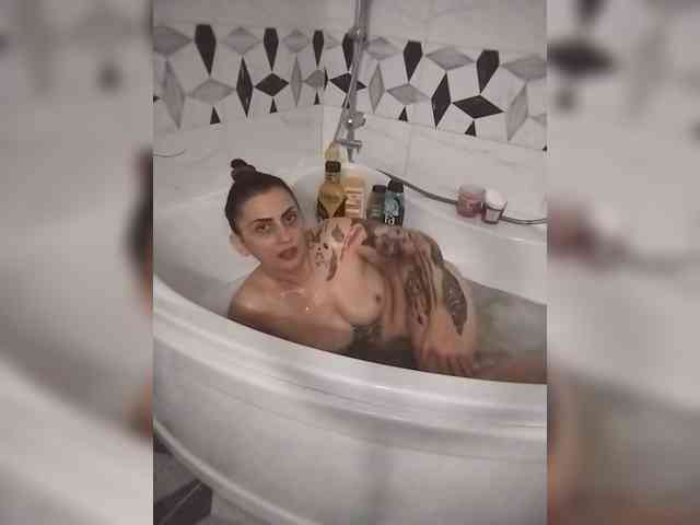 VelvetinkQueen Live Webcam on BongaCams