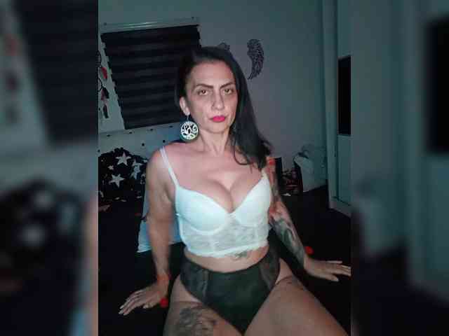 VelvetinkQueen webcam