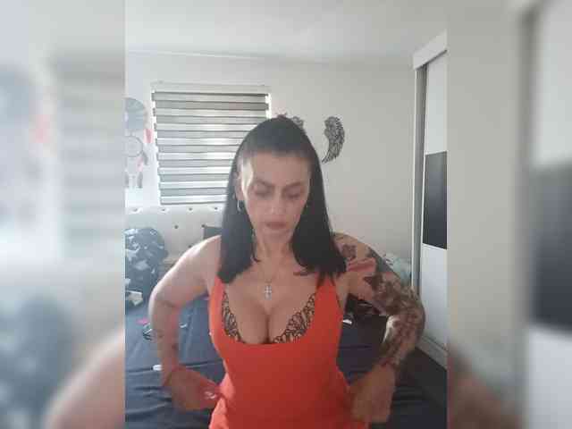 VelvetinkQueen webcam