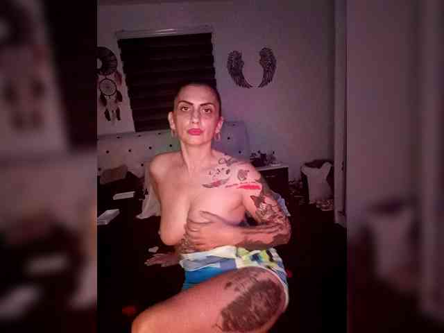 VelvetinkQueen webcam