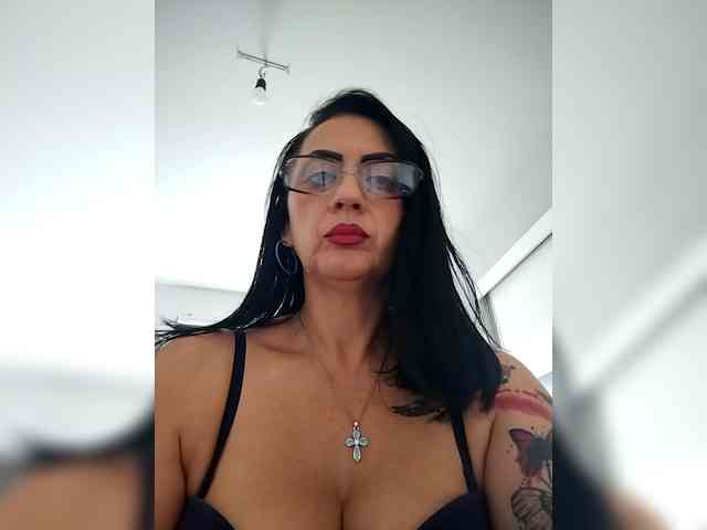 VelvetinkQueen webcam