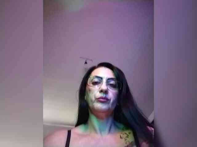 VelvetinkQueen webcam