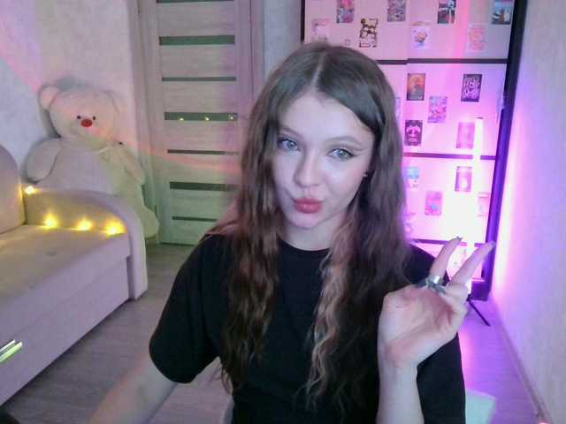 GinnyBlack live cam preview