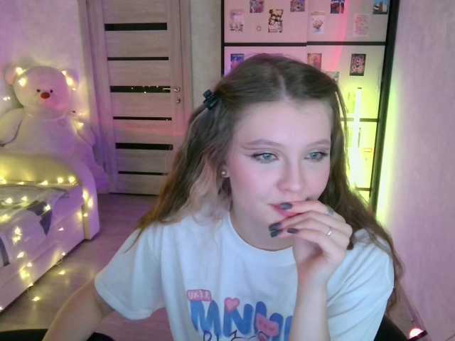 GinnyBlack live cam preview