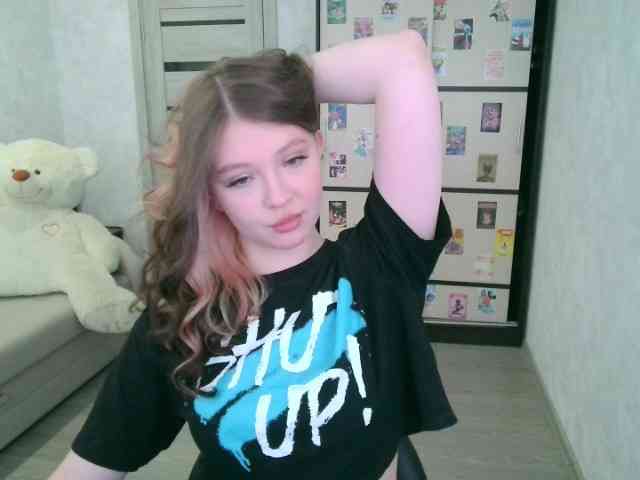GinnyBlack webcam