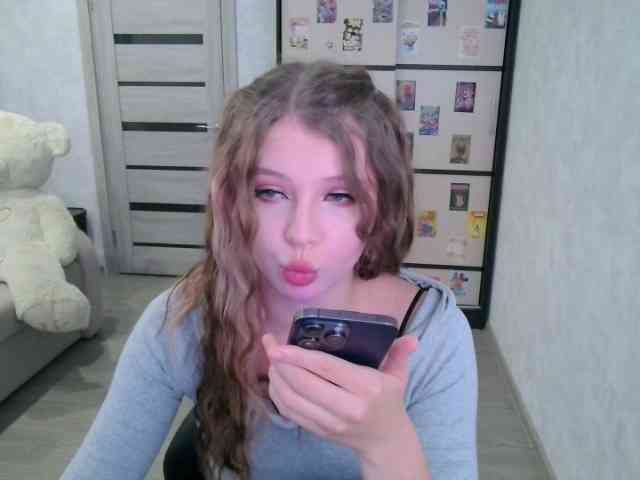 GinnyBlack webcam
