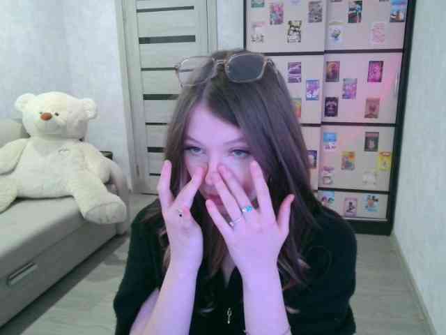 GinnyBlack webcam