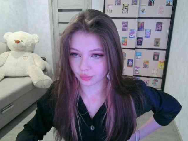 GinnyBlack webcam