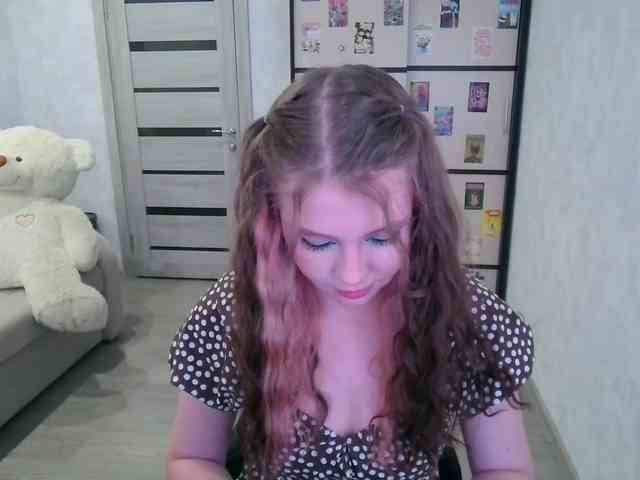 GinnyBlack webcam