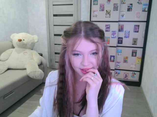 GinnyBlack webcam