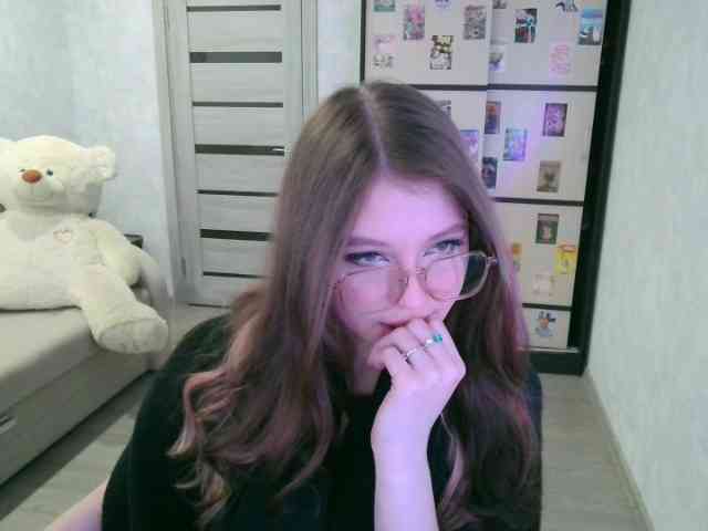 GinnyBlack webcam