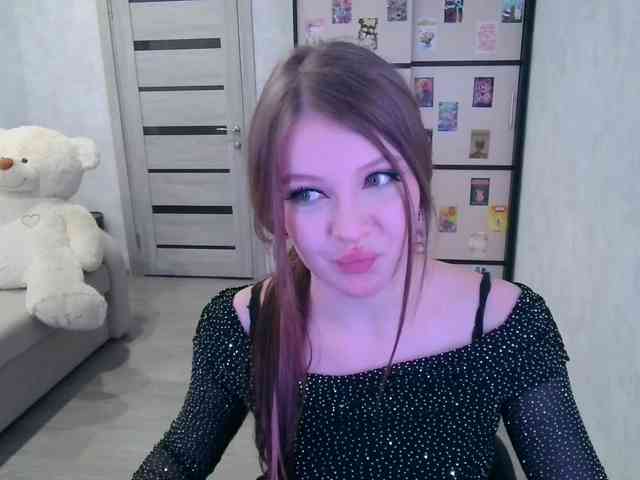 GinnyBlack webcam
