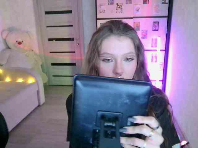 GinnyBlack webcam
