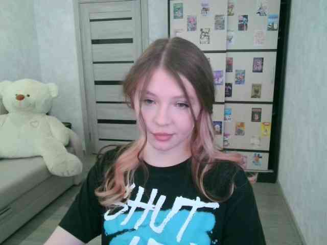 GinnyBlack webcam