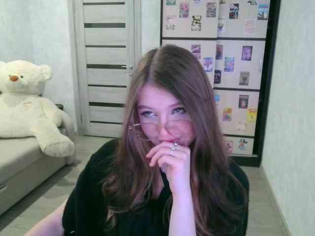GinnyBlack webcam