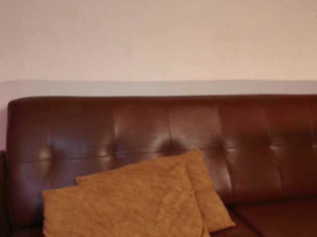 Dulcedeyan live cam on BongaCams