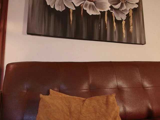 Dulcedeyan live cam on BongaCams