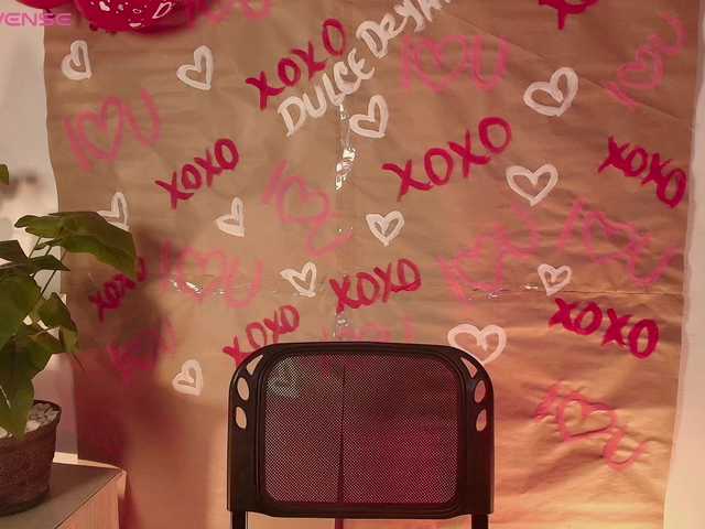 Dulcedeyan live cam preview