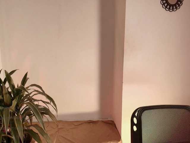 Dulcedeyan live cam preview