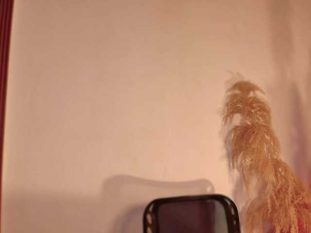 Dulcedeyan live cam on BongaCams