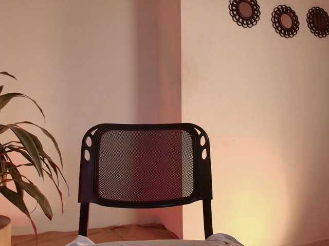 Dulcedeyan live cam preview