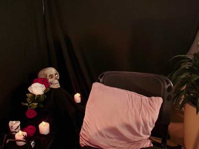 Dulcedeyan live cam on BongaCams