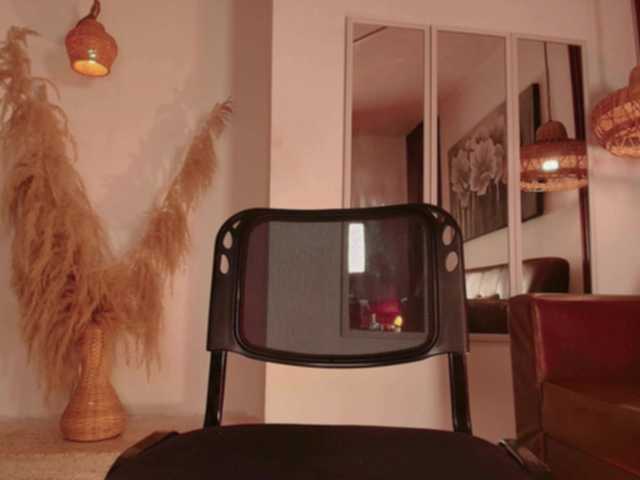 Dulcedeyan live cam on BongaCams