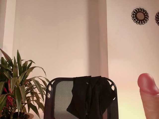 Dulcedeyan live cam preview