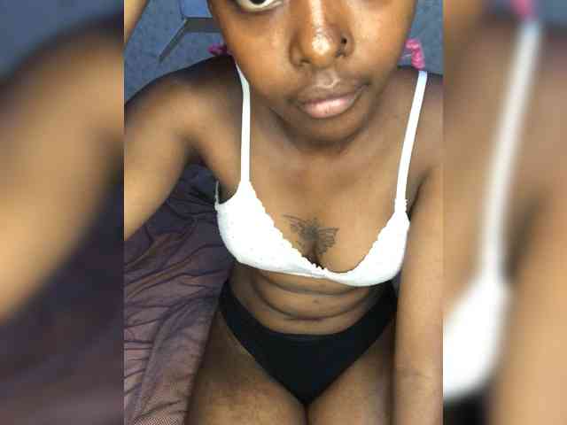 Fluffynishy webcam