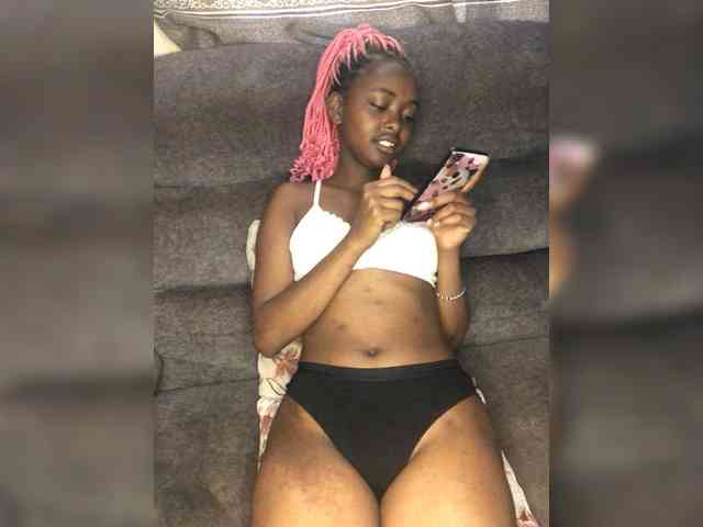 Fluffynishy webcam