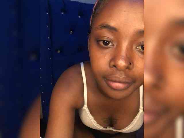 Fluffynishy webcam